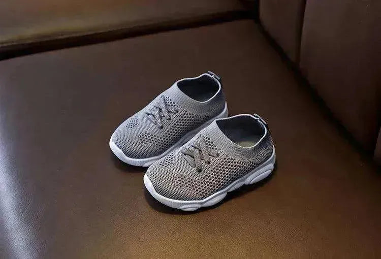 Chaussures pour enfants élégantes et antidérapantes - EX-STOCK CANADA