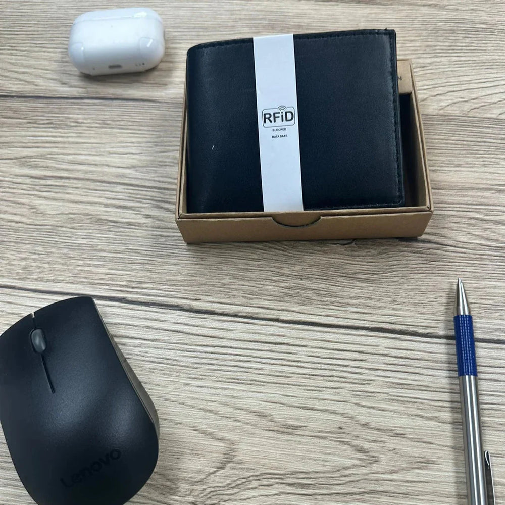 Greenwood Leather Men’s Wallet. Top-Grain, 13-Card Slim Design EX-STOCK Canada