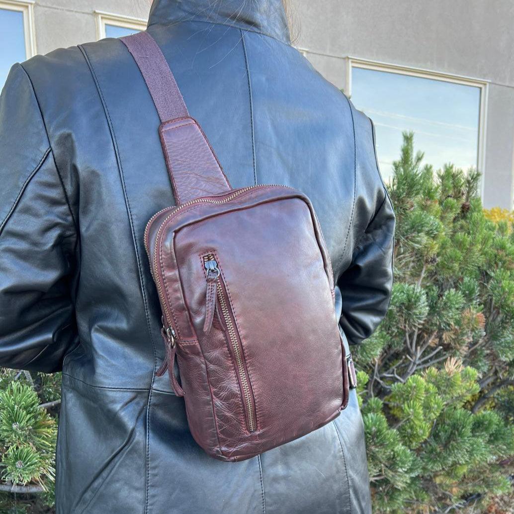 MET Leder Brusttasche & RucksackEX-STOCK Canada