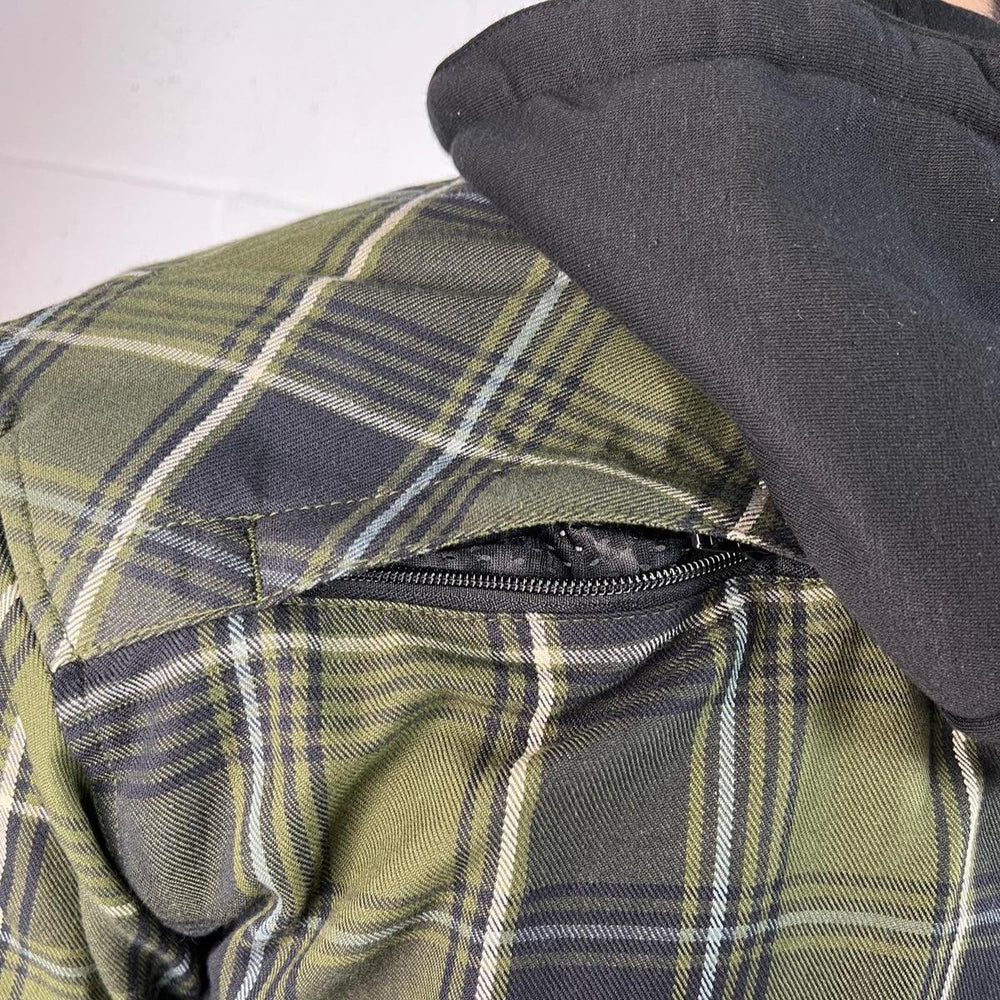 Chemise blindée pour homme avec capuche amovibleEX-STOCK Canada