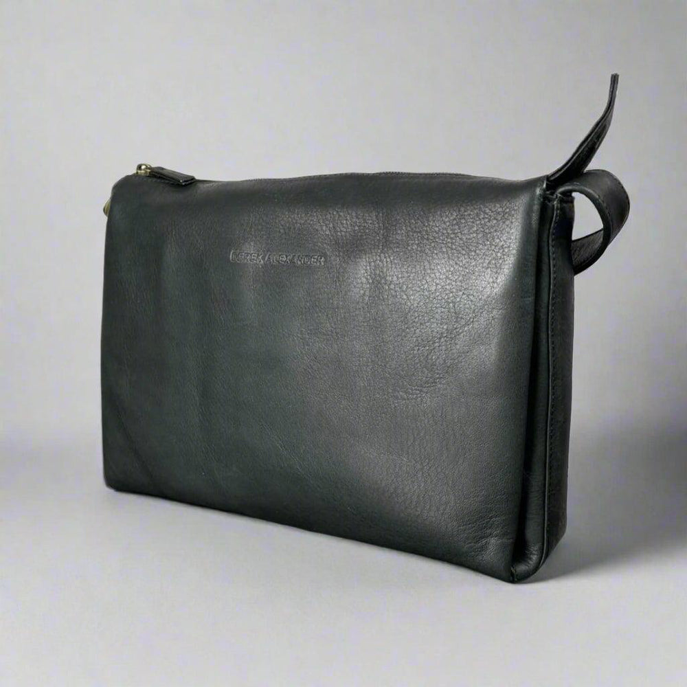 Sac bandoulière en cuir à fermeture éclair supérieure Derek AlexanderEX-STOCK Canada