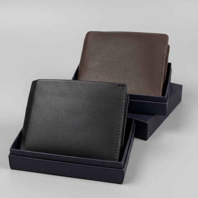 محفظة رجالية ثنائية الطي بتقنية RFID بغطاء جانبي أيسرEX-STOCK Canada