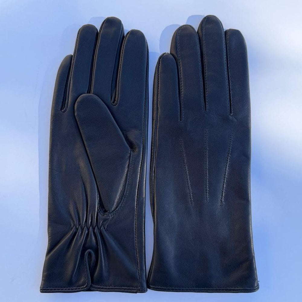 Women's Drum Dyed Lamb Leather Gloves with Wool Blend Lining EX-STOCK Canada