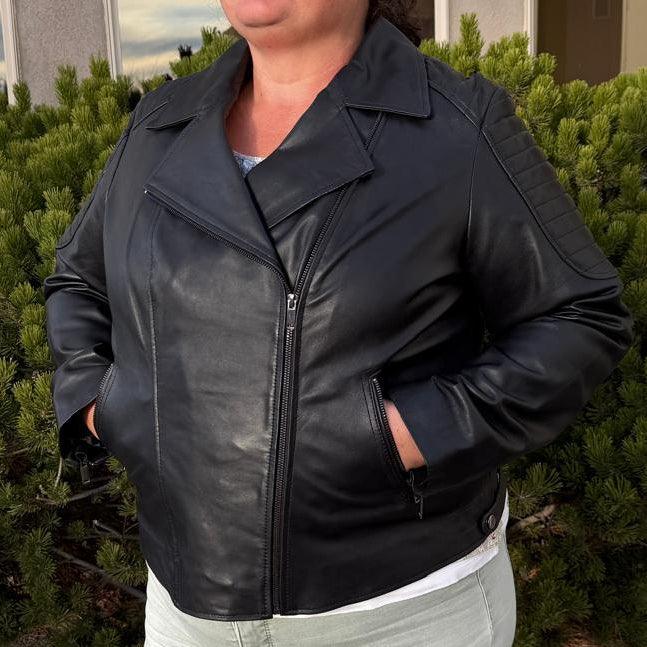 Damen-Lammleder-Bikerjacke mit gesteppter, gerippter SchulterpartieEX-STOCK Canada