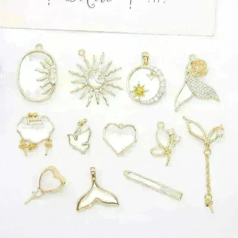 Women's White Shell Pendant Ear Rings - EX-STOCK CANADA