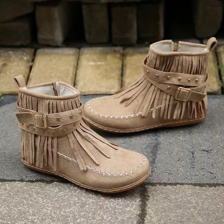 Women's winter ankle boots with tassel detail