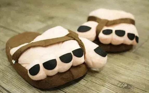 Big Giant Toe Plush Chic Women Men Creative Funny Cartoon Slippers for Winter and Autumn - EX-STOCK Canada