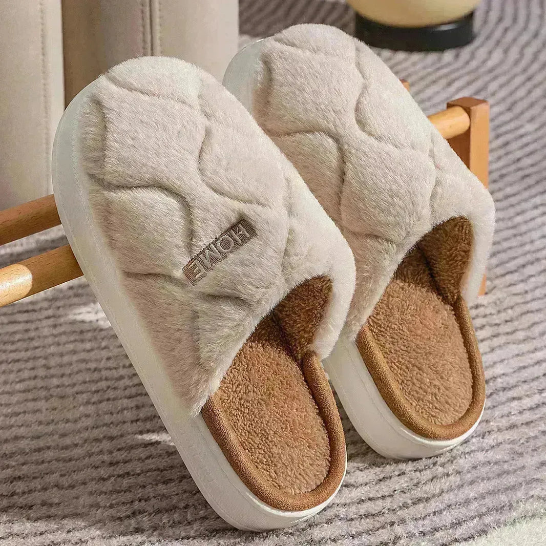 Plexes de peluche hiver pour les femmes au sol intérieur chambre maison pantoufle de chaussures de maison solide chaude hommes couple