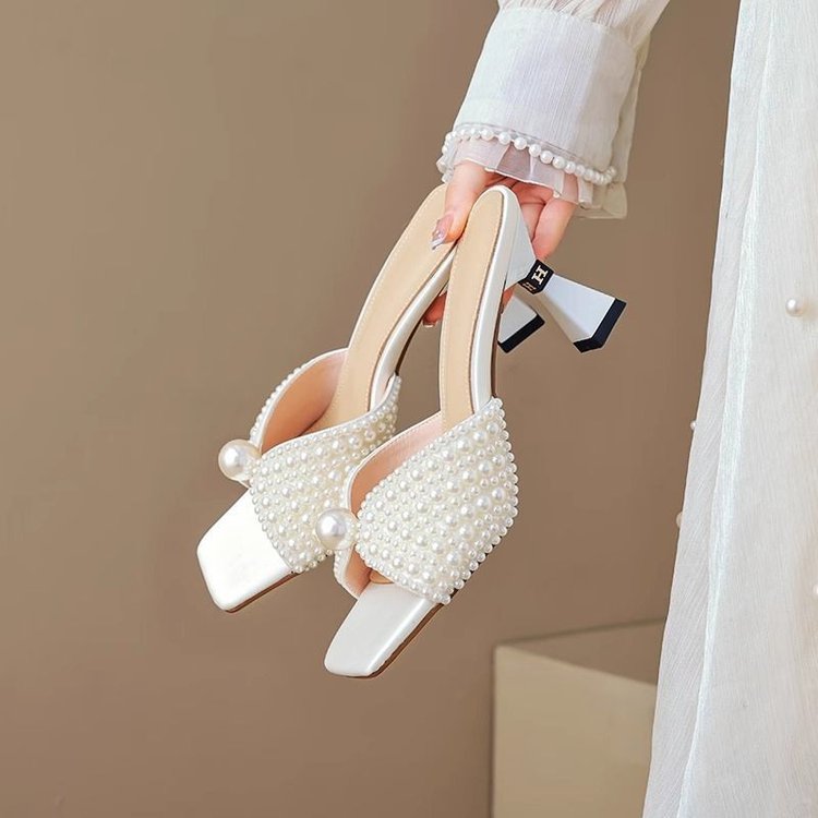 Modische und vielseitige Perlen-Pendler-Temperament mit schlanken Absätzen und offenen Zehen, coole Pantoffeln, Halbschuhe