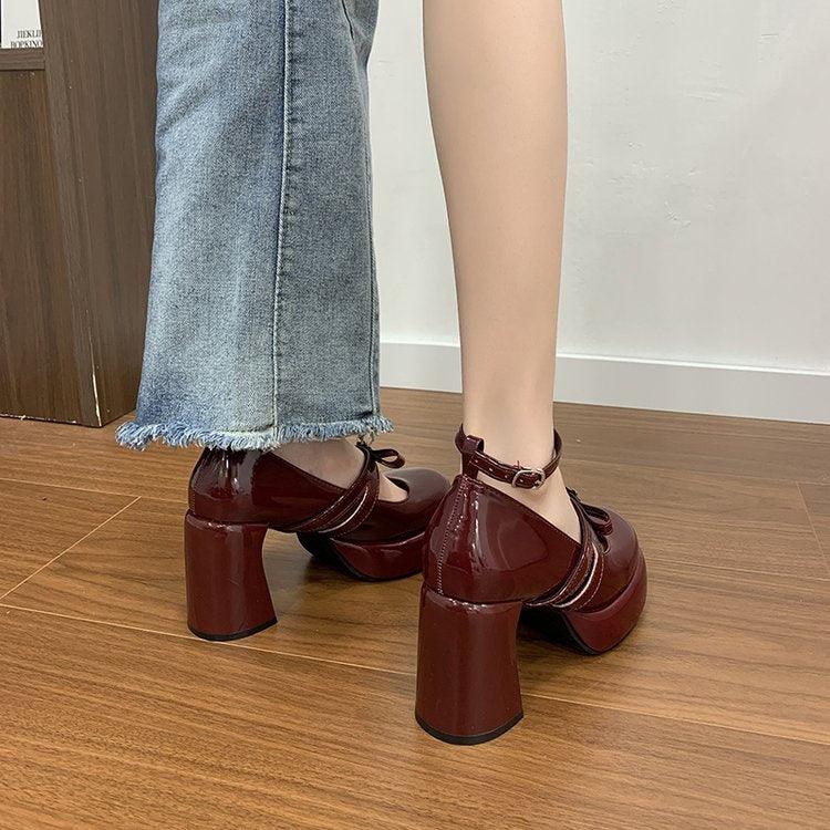 Scarpe Mary Jane Retrò con Tacco Super Alto Stile Francese per Donne 2026 Primavera Nuova Moda Scarpe con Plateau e Tacco a Blocco Versatili