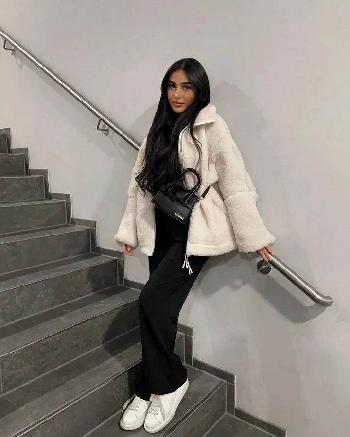 New Fashion Loose Anti-cashmere Hooded Zipper Huge Fleece Winter Jacket - EX-STOCK Canada