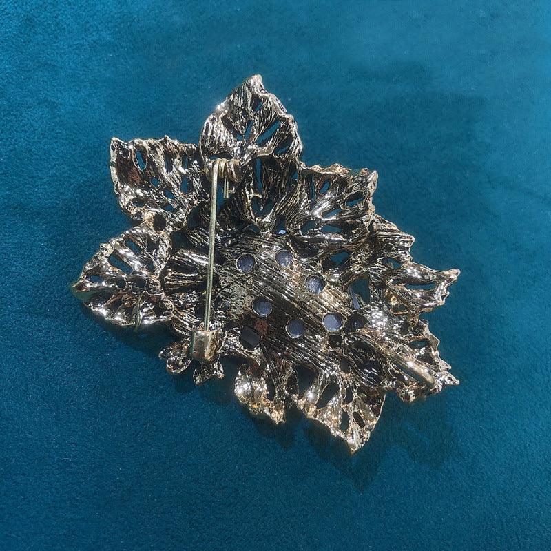 Épingle de veste de costume fleur française en verre cristalEX-STOCK Canada