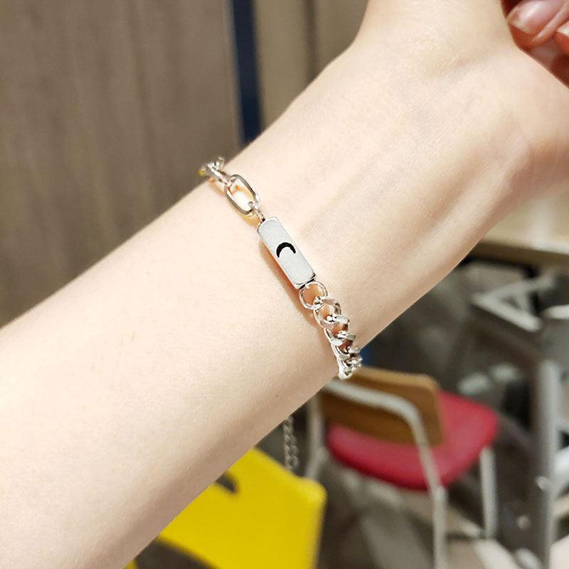 Einfaches Edelstahl-Armband für Paare mit Sonne, Mond und Liebe - EX-STOCK Canada
