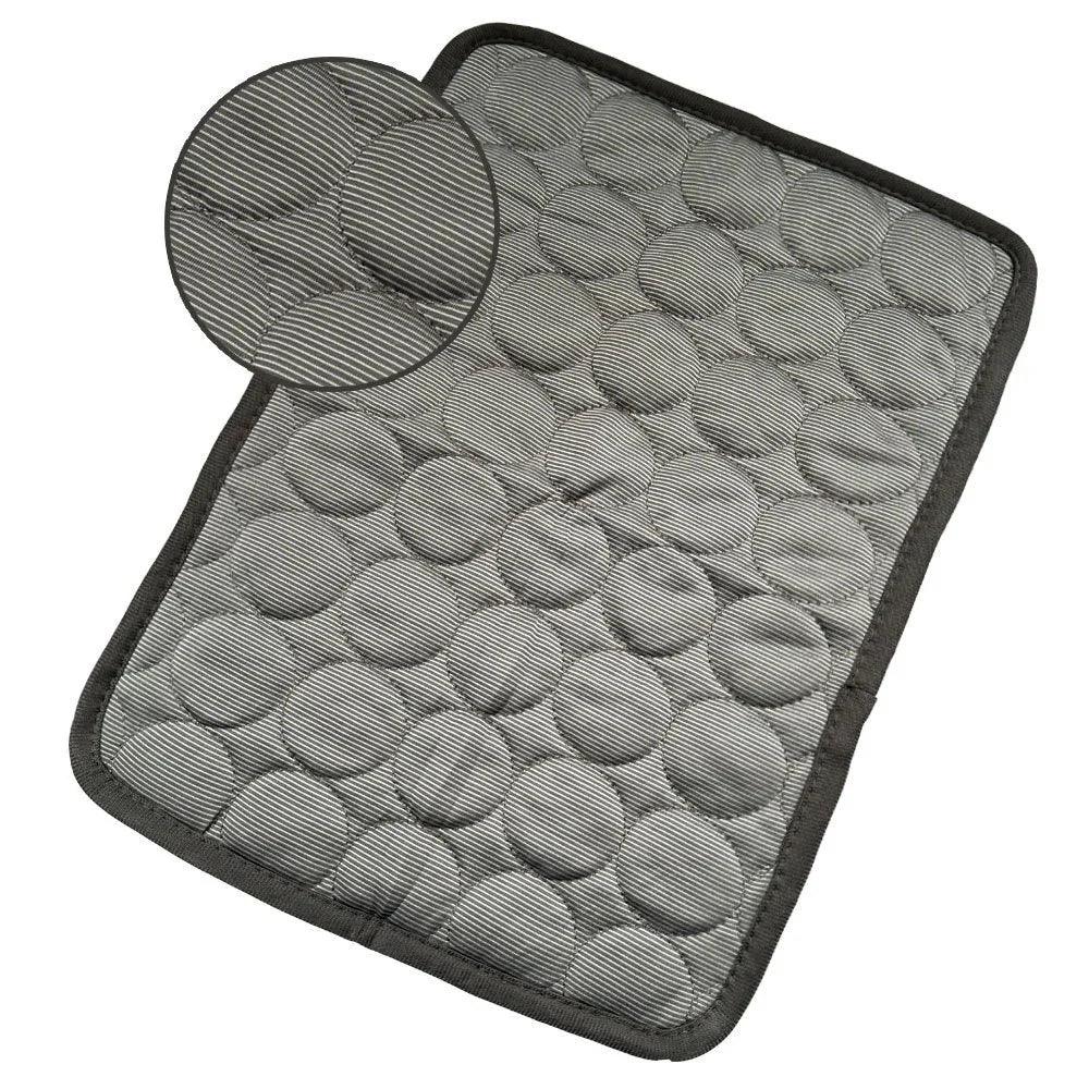 Tapis de refroidissement portable en soie glacée pour animaux en étéEX-STOCK Canada