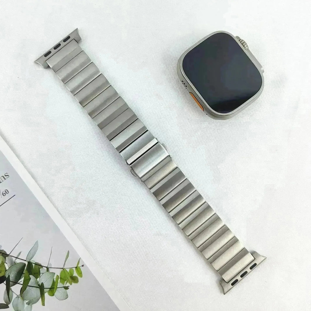 Grande sangle de montre en alliage en titane de particules
