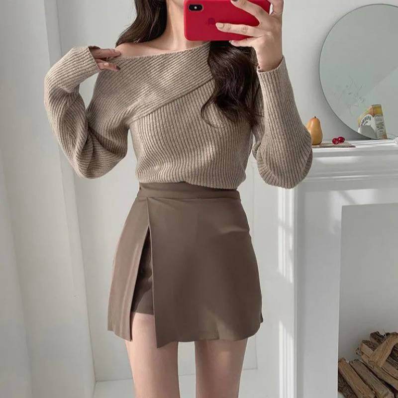 Elegant Hip Side Slit Mini Skirt for women - EX-STOCK Canada