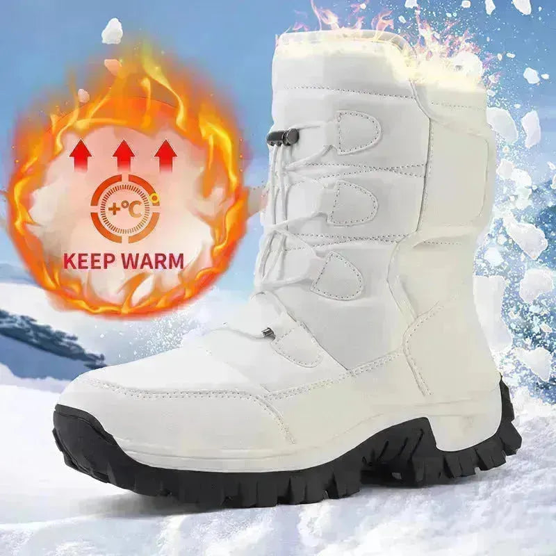 Bottes de neige chaudes des hommes et des femmes d'hiver