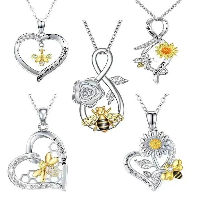 European And American Creative New Hands Heart-shaped Women's Necklace - EX-STOCK Canada