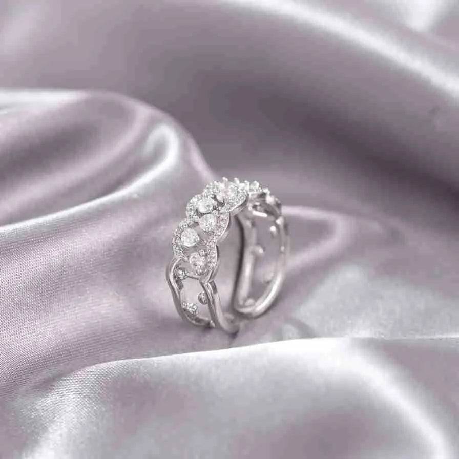 Niche Opening Adjustable Non-fading Cross Ring - EX-STOCK Canada