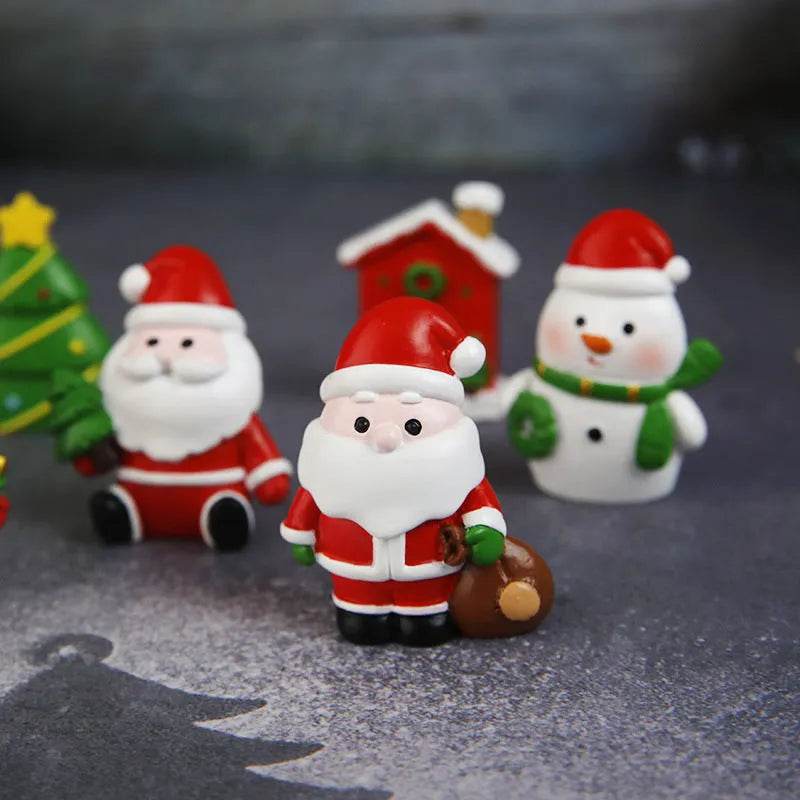 Decorative Resin Ornaments For Christmas Baked Cakes - EX-STOCK Canada