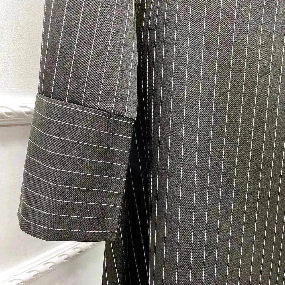 Fashionable Stripe Tunneled Abaya Dress for Elegant Arab Dubai Turkey Middle Eastern women. - EX-STOCK Canada