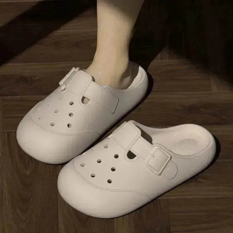 New Hole Shoes Summer Buckle Baotou Slippers Outerdoor Garden Clogs Shoes Indoor Non-Slip Floor Home Slipper - EX-STOCK Canada