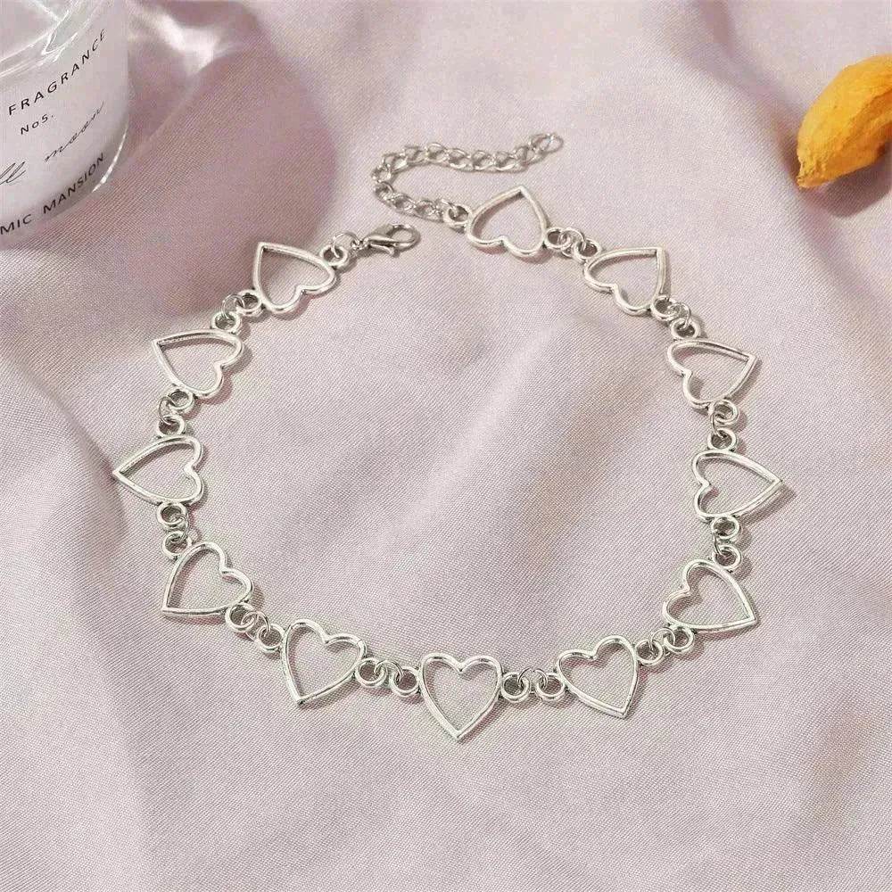 Simple Hollow Heart Temperament Peach Heart Clavicle Chain Necklace for Women - EX-STOCK Canada