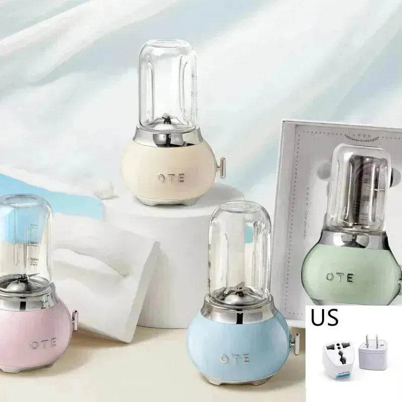 Small Household Portable Fruit Juicer - EX-STOCK Canada