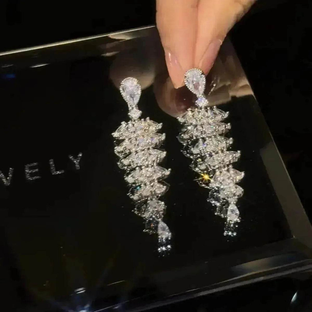 Sparkling Zircon Christmas Tree Drop Earrings For Women Trendy Xmas Tree Plant Dangle Earrings New Year Festival Party Jewelry - EX-STOCK Canada