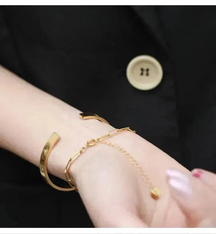 Titanium Steel Plated 18K Gold Star Bracelet for Women Gold Bracelet - EX-STOCK Canada