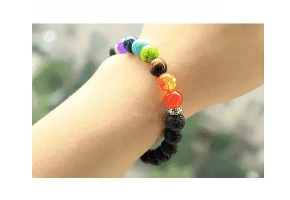 Handgefertigtes schwarzes Lava-Sieben-Chakra-Heilung-Balance-Perlenarmband - EX-STOCK CANADA