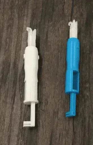 Needle Threader Insertion Tool For Sewing Machine - EX-STOCK Canada