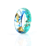 Anillo de resina de flores secas