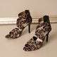 Sandales à talons aiguilles pour femmes avec lanières croisées et imprimé léopard - Talons hauts ouverts pour fêtes et tenues de soirée 