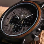 Reloj de madera de lujo