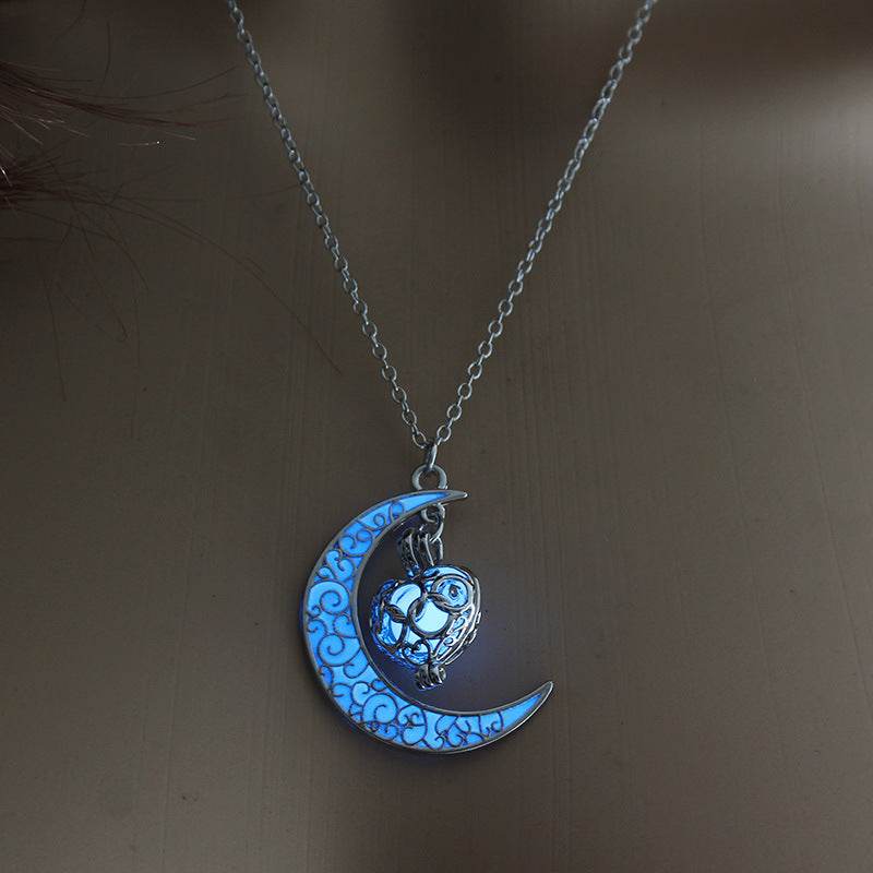 Glowing Pendant Necklaces Silver Plated Chain Necklaces EX-STOCK