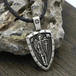 Collar colgante de San Michael Arcánico para hombres