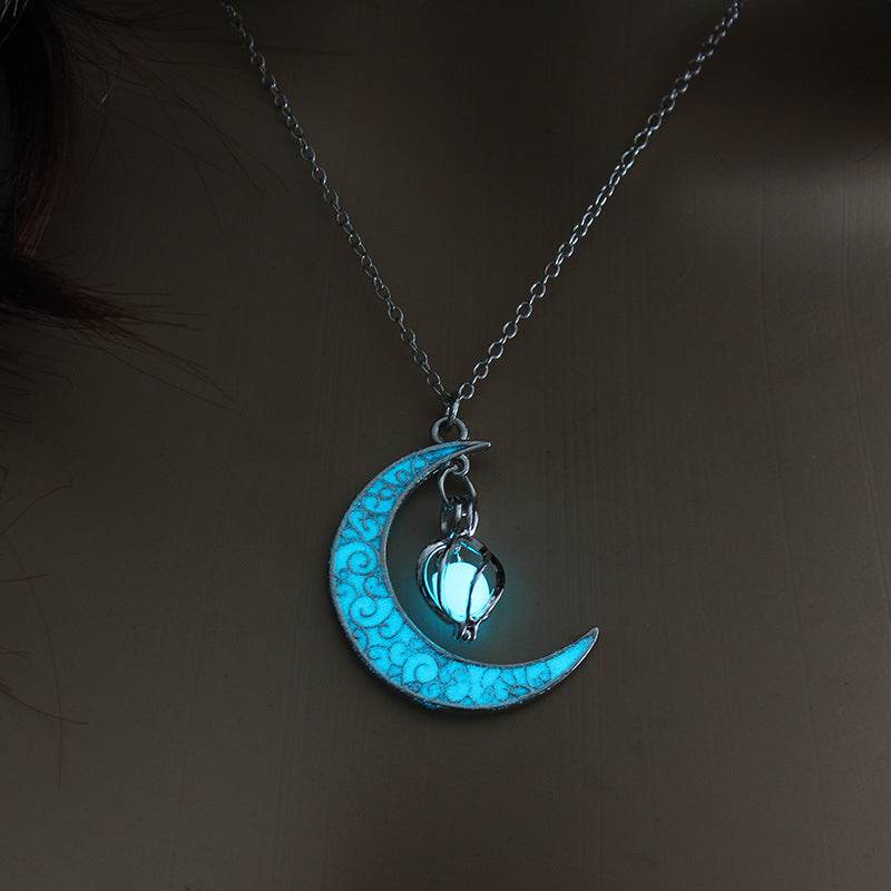 Glowing Pendant Necklaces Silver Plated Chain Necklaces EX-STOCK