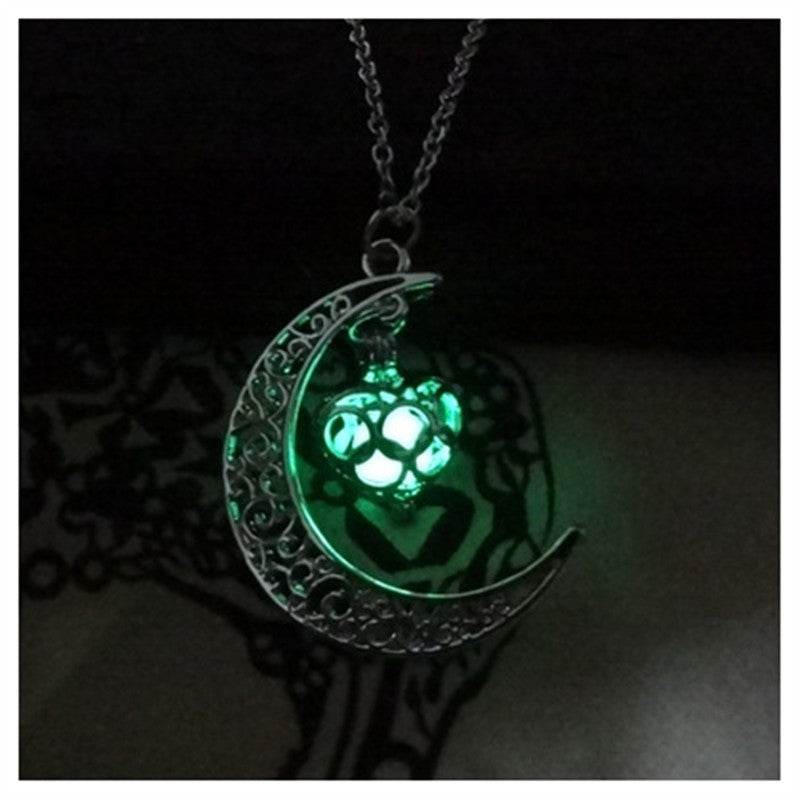 Glowing Pendant Necklaces Silver Plated Chain Necklaces EX-STOCK