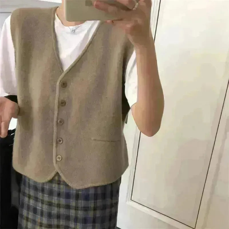 Women Sleeveless V-neck Button Down Knitted Vest Cardigan