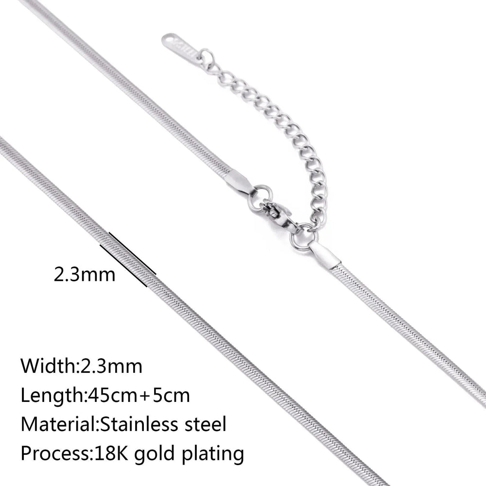 Stainless Steel Vacuum Vapor Plating 18K Gold Color Protection Lip Chain Necklace - EX-STOCK CANADA