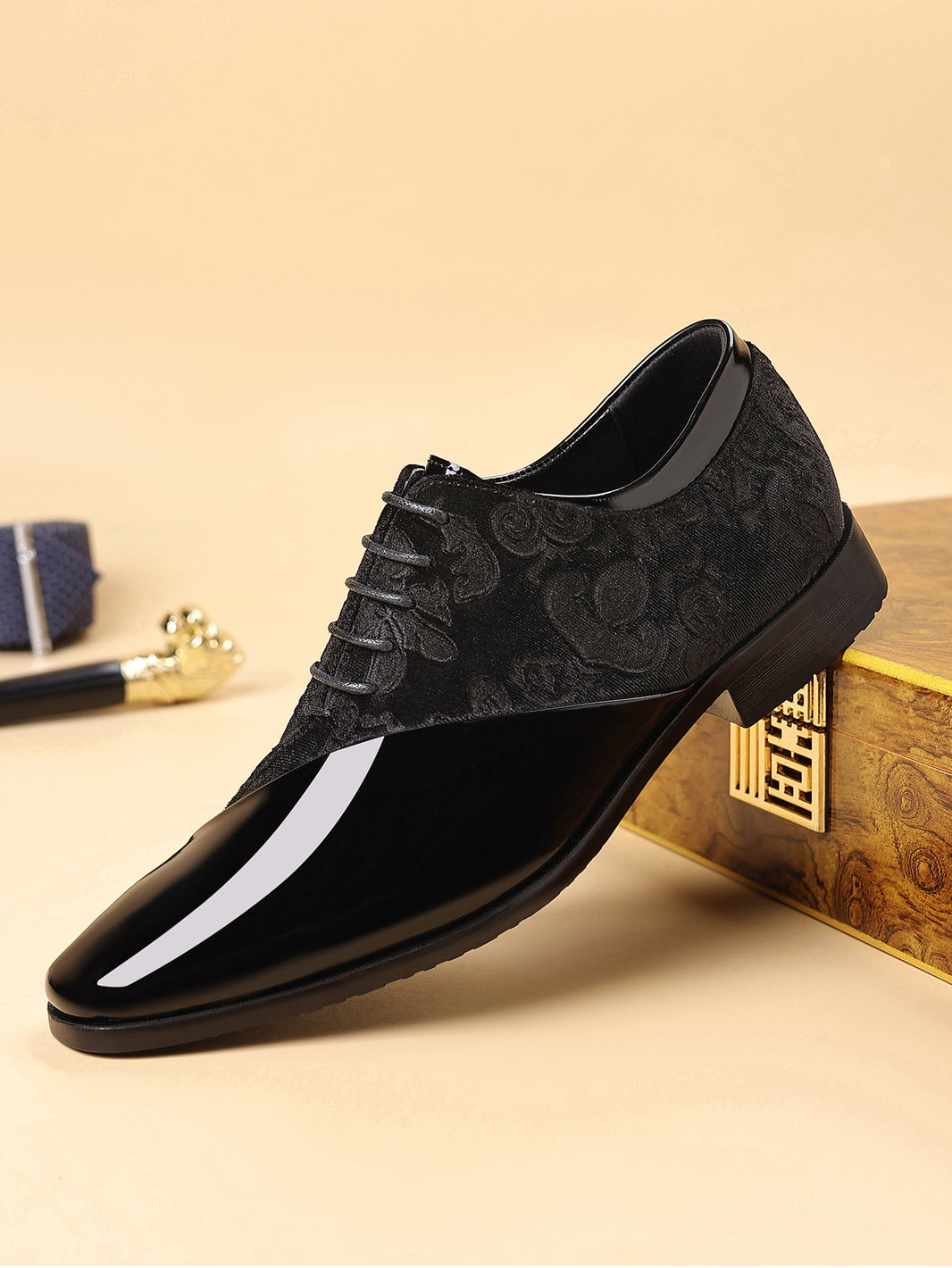 Men's Shiny Pointed-Toe Business Dress Shoes – PU Leather | Canada & USA