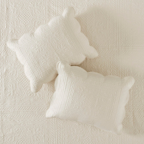 3 Piece Reversible Scalloped Edge Quilt Set Cream King Cal King EX-STOCK