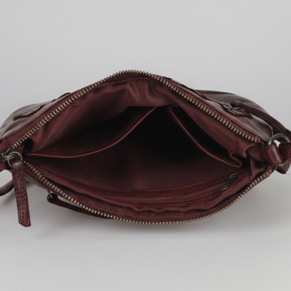 Bolso cruzado de cuero MET V Stitch 