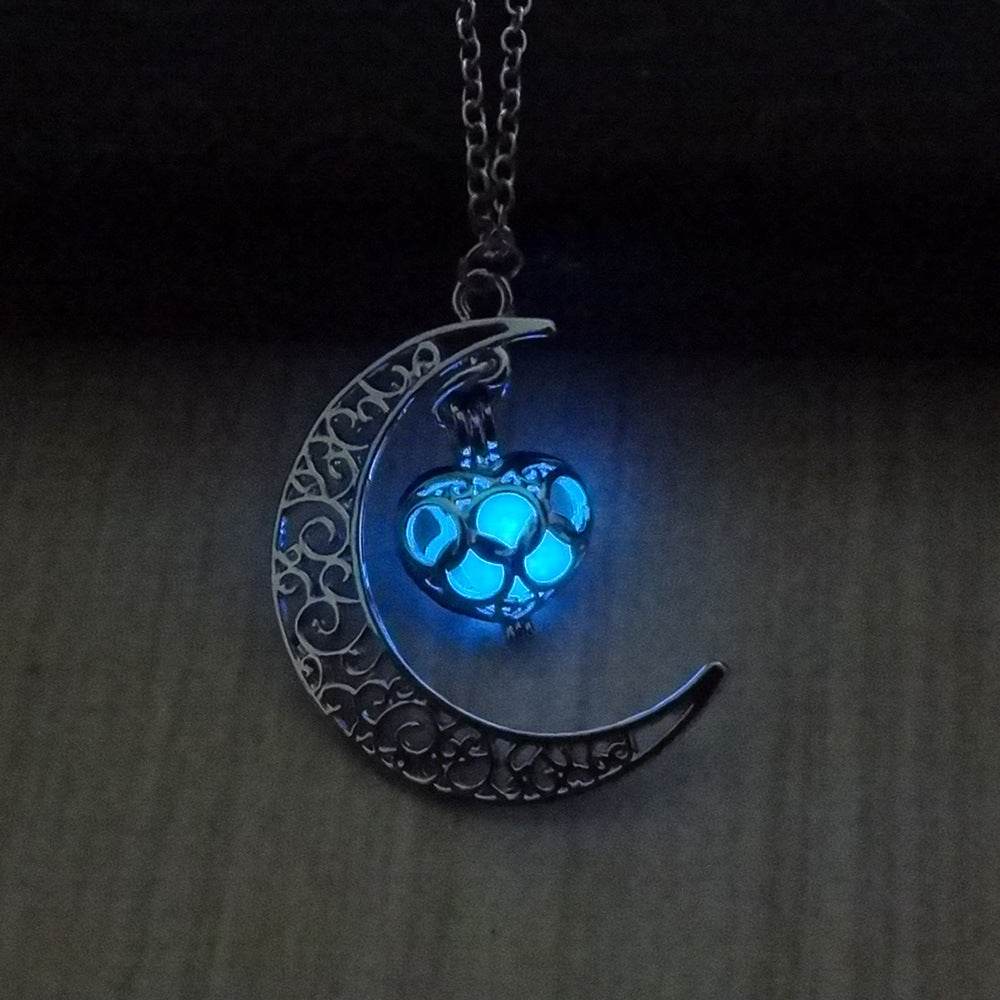 Glowing Pendant Necklaces Silver Plated Chain Necklaces EX-STOCK