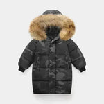 Collar grande de piel a mitad de longitud media y gran ropa para niños