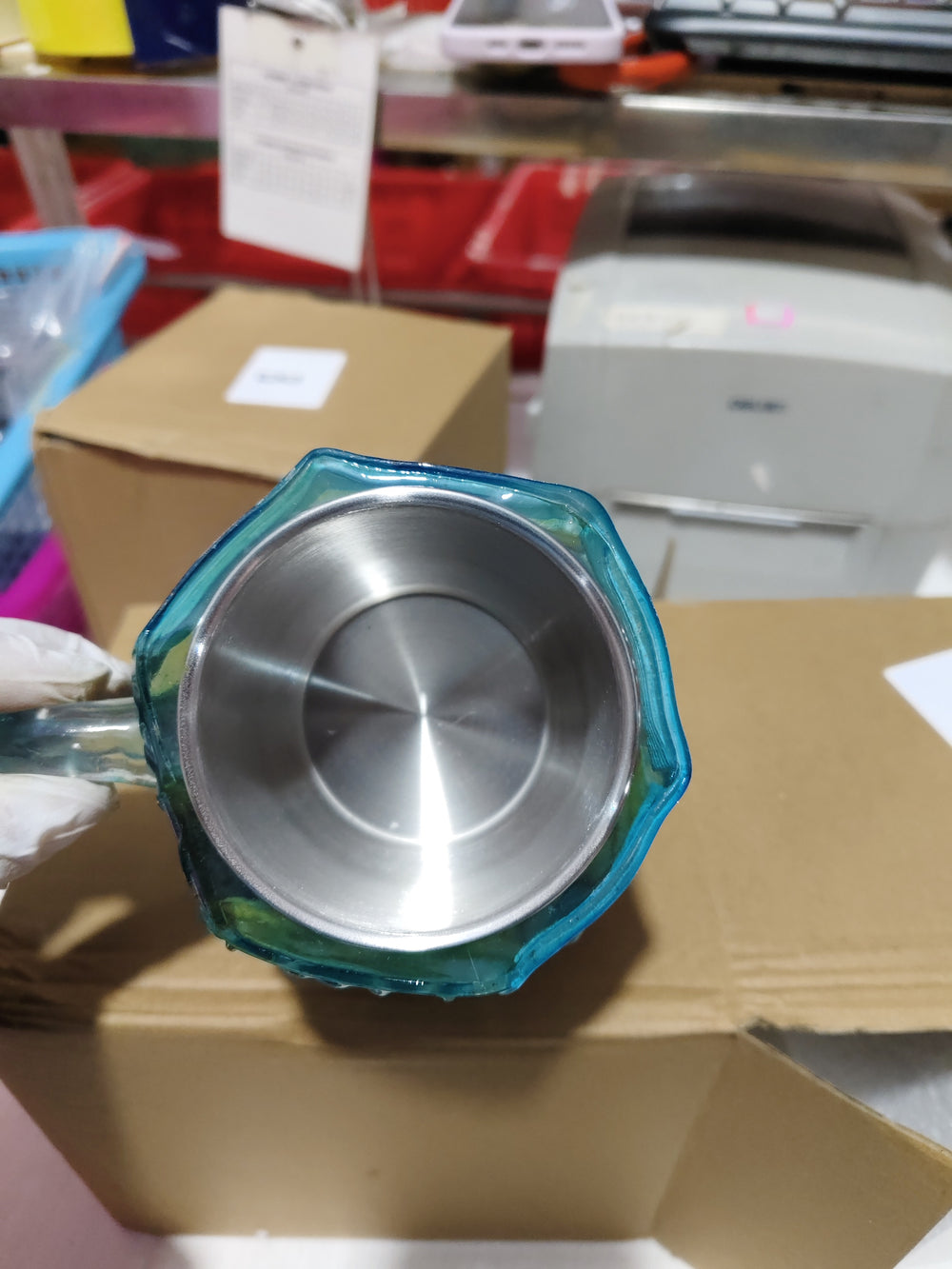 فنجان قهوة على شكل كتاب مرسوم فريد لتكديس الكتبEX-STOCK Canada 