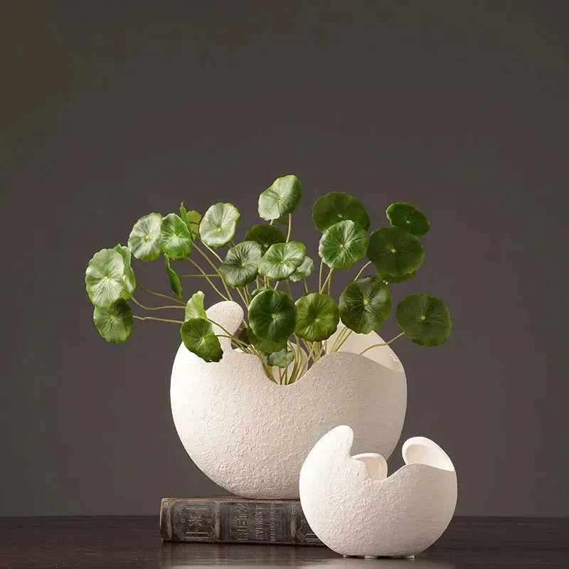Simple white ceramic vase decoration - EX-STOCK CANADA