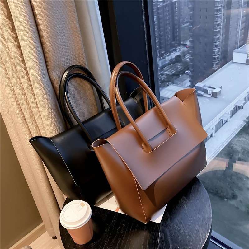 Fashion Leather Shoulder Bag Large Capacity Handbags Simple Retro Tote Bags EX-STOCK