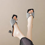 Perlas de moda y versátiles para desplazarse, con temperamento, tacones delgados y dedos expuestos, sandalias frescas, medias sandalias 